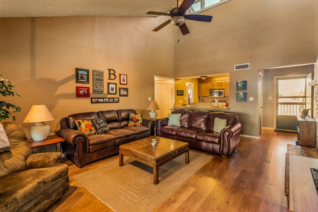 Willows Condos Park La - Residential