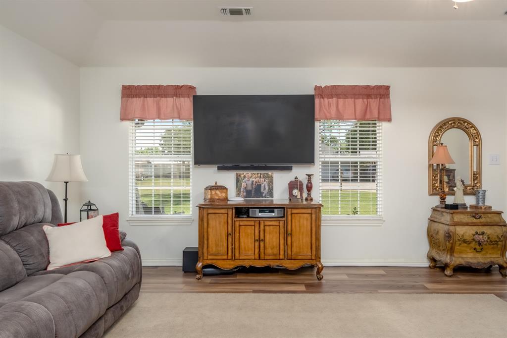 1113 Devin Drive