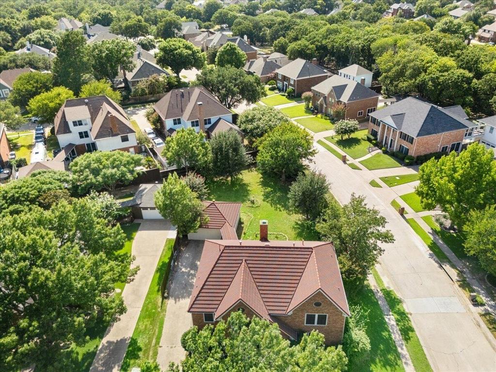 2400 Silverthorne Court
