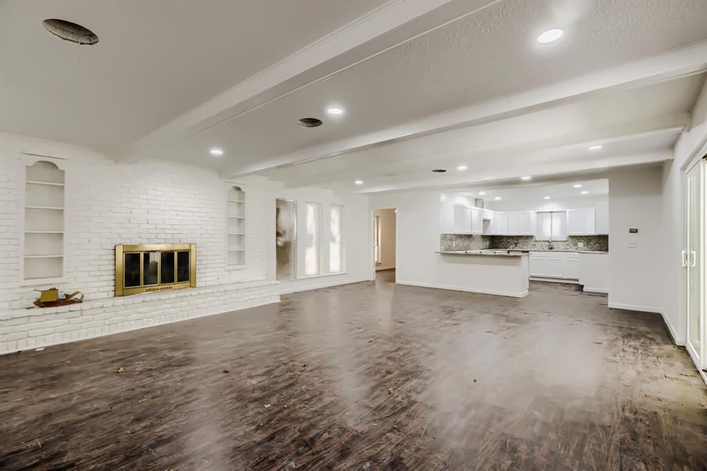 900 Westwood Drive
