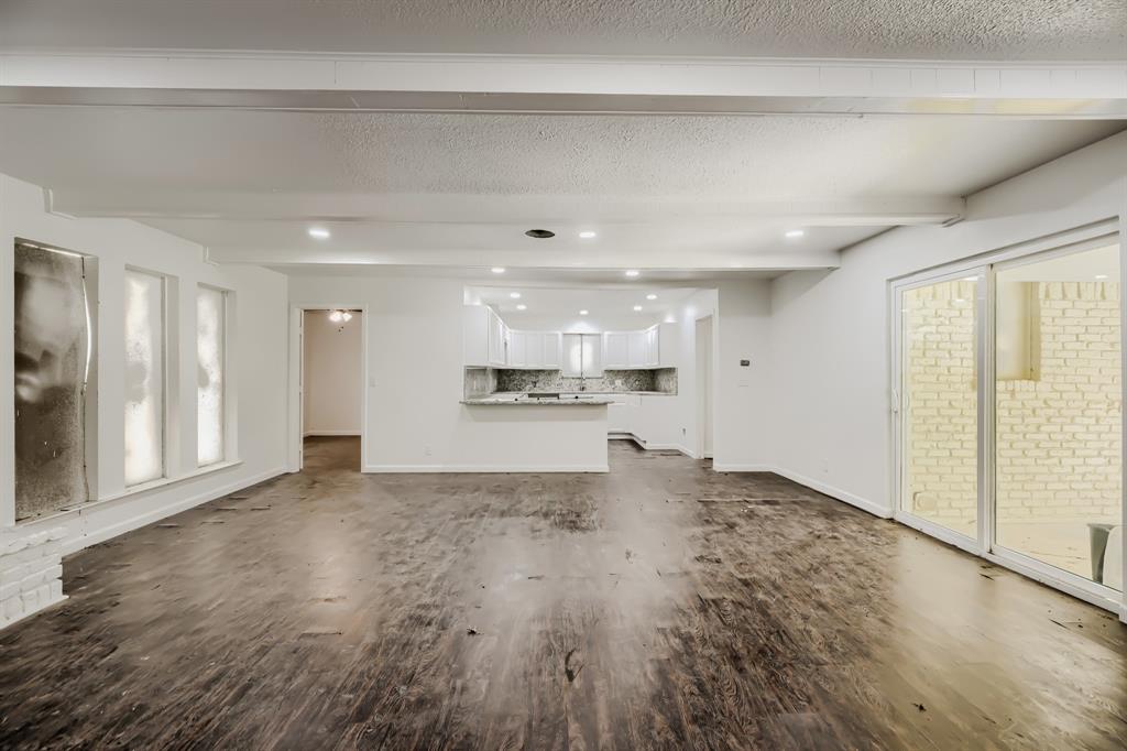 900 Westwood Drive