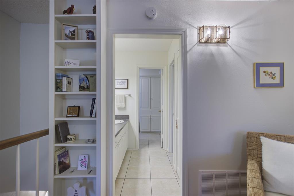 Indian Creek Condo - Residential