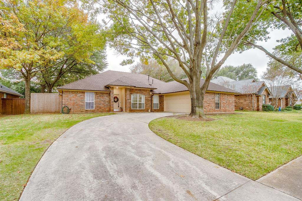 2637 Surrey Woods Road