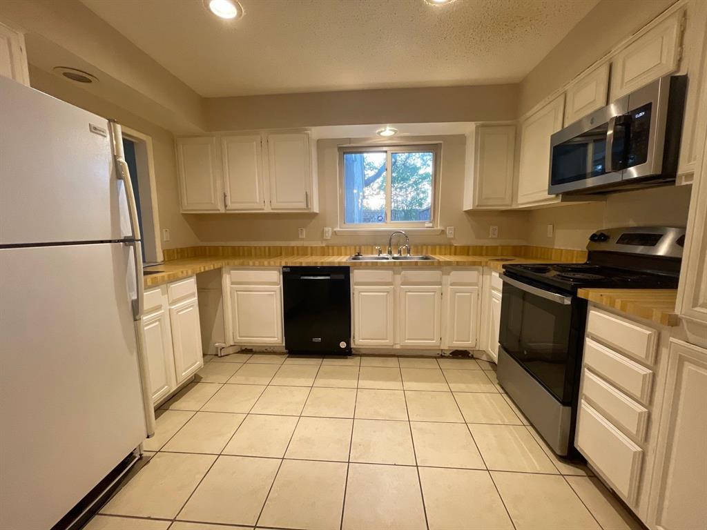 9726 Amberton Parkway