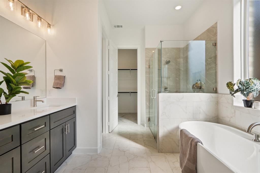 2142 Oak Haven Court