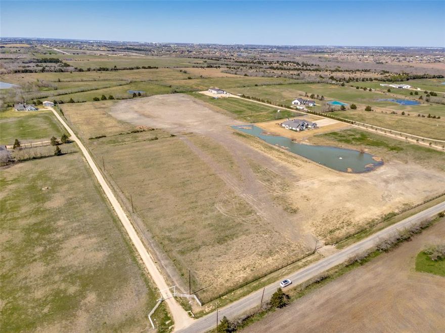Amazing opportunity to own land in Rockwall County to build your dream home on! Beautiful 15 acres in Rockwall ISD and outside of the city limits. Steel pipe double gate and full fence, welded pipe on Klutts frontage and T-posts 5 wire with welded pipe corners on sides and back. Water meter already installed. Horses permitted. Deed Restricted to masonry-built home on slab minimum 2500 square feet. No more than 2 homes on the property.