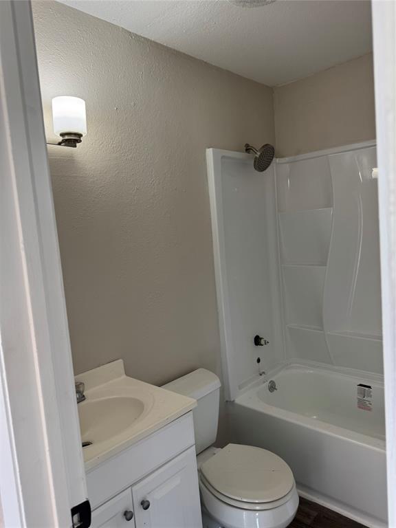 F Lundt - Residential