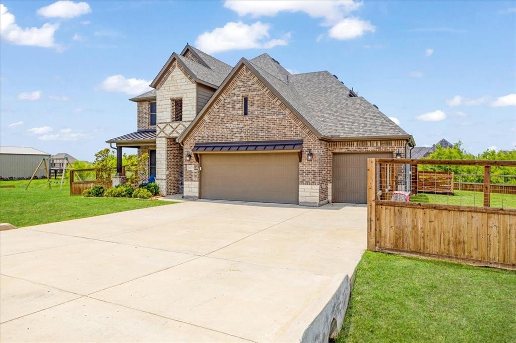 1035 Hickory Lane