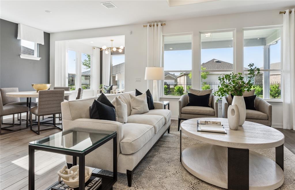 1256 Nicklaus Avenue