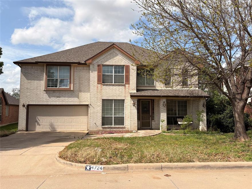 Great opportunity for buyers or investors! This home offers a spacious layout with strong potential and is ready for its next owner. Featuring multiple living areas, a functional floor plan, and generous room sizes, this property provides the perfect canvas to make it your own.
Located in a desirable Fort Worth neighborhood with convenient access to shopping, dining, and major highways. Whether you’re looking for a primary residence or an investment opportunity, this property has plenty to offer. Property is being sold as-is. Limited access. Please contact listing agent for additional details.