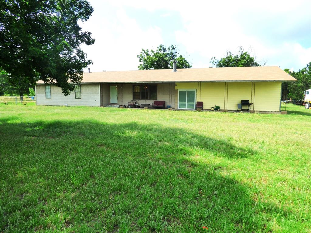 225 County Road 472