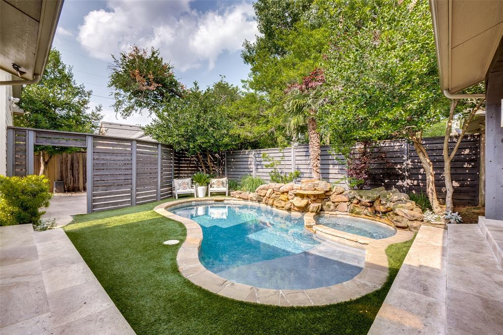 Caruth Hills 10 - Residential