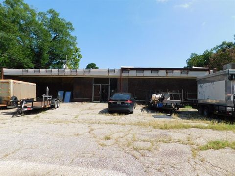 1100 Reynolds Street Springhill LA 71075