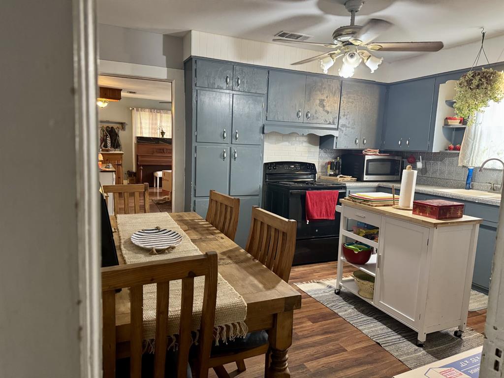 1605 Franklin Street