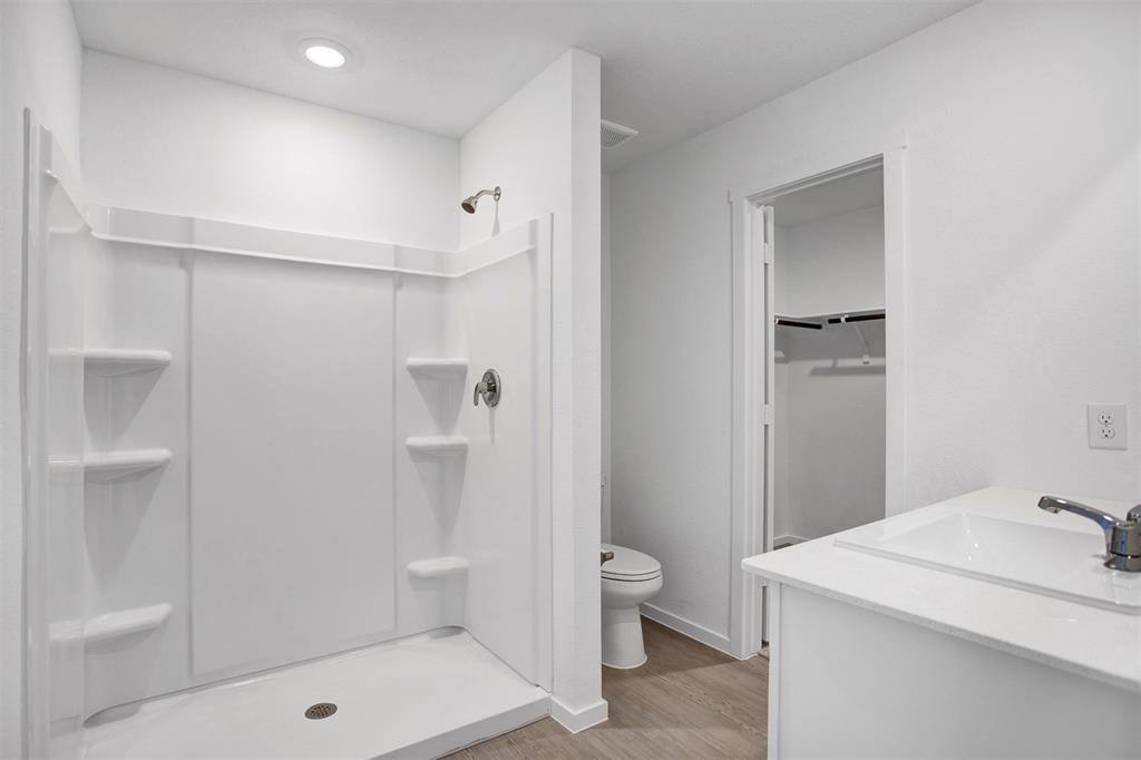 Eastland Ph 2b - Residential Lease