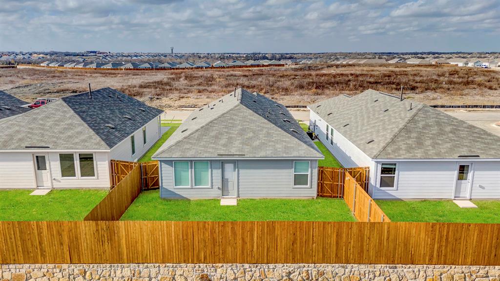 Eastland Ph 2b - Residential Lease