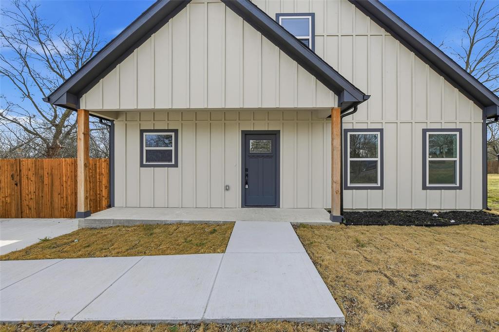 9717 Santa Clara Drive