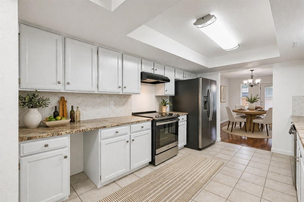 930 Shady Creek Lane