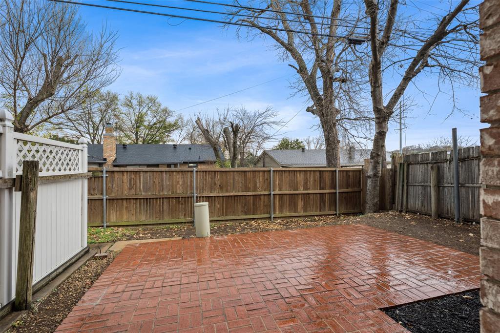 Shady Brook Twnhs Add - Residential