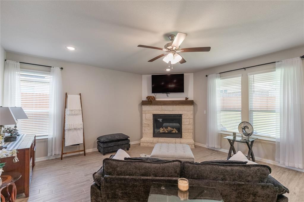 1412 Whitetail Lane