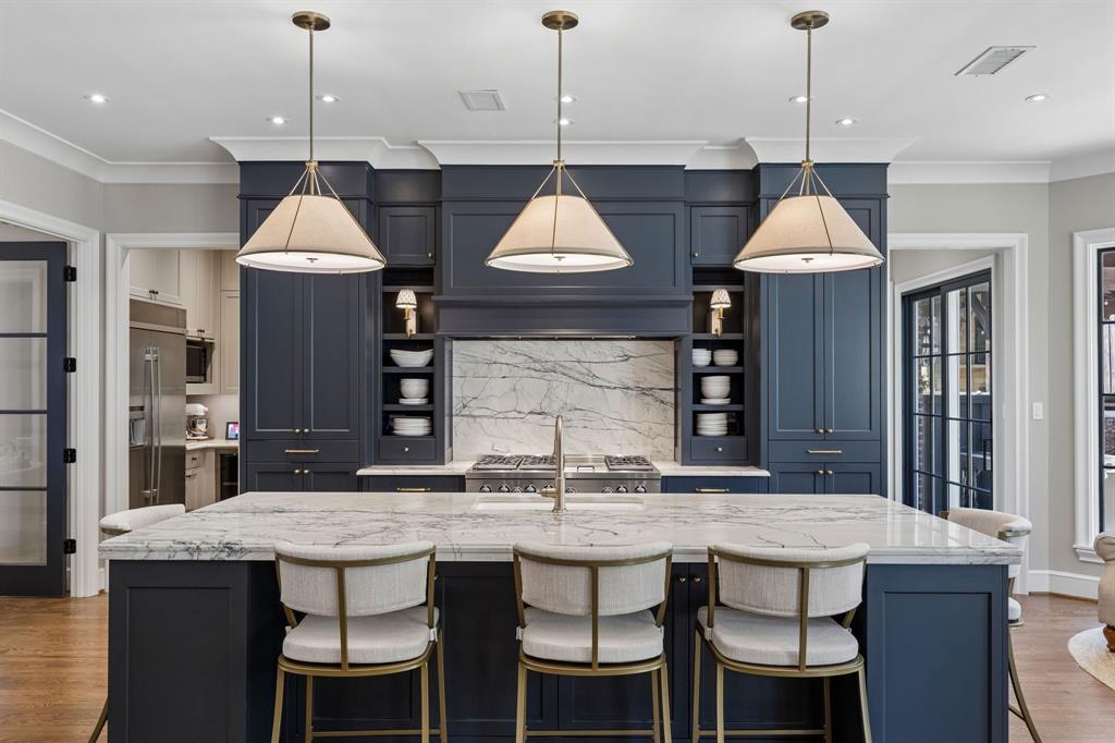 8511 Groveland Drive