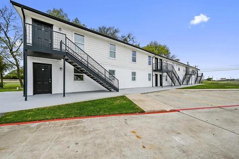 Photo of 500 Us-75 N #26, Van Alstyne, TX 75495 (MLS # 21333406)
