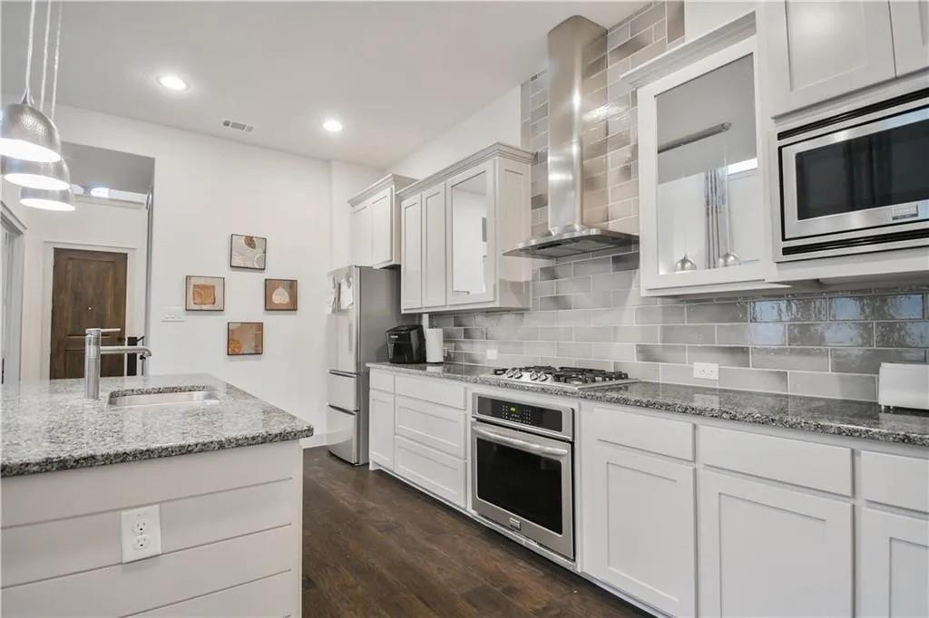 Viridian Village 2a - Residential Lease