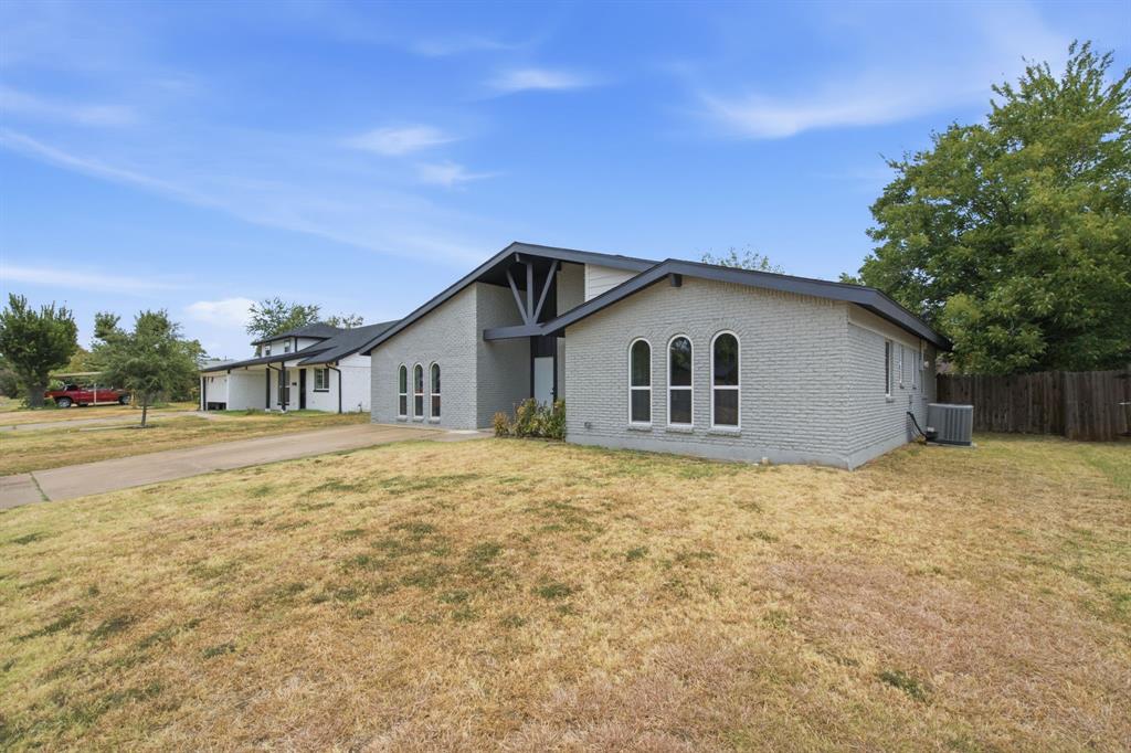 912 Kelley Drive