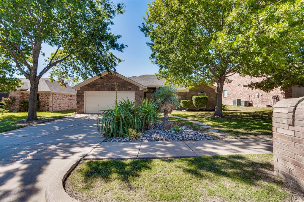 102 Canyon Court
