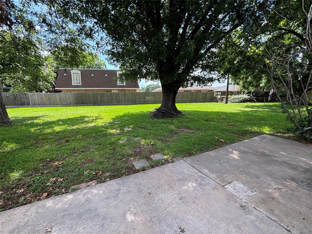 Central Plaza Sub - Residential Lease