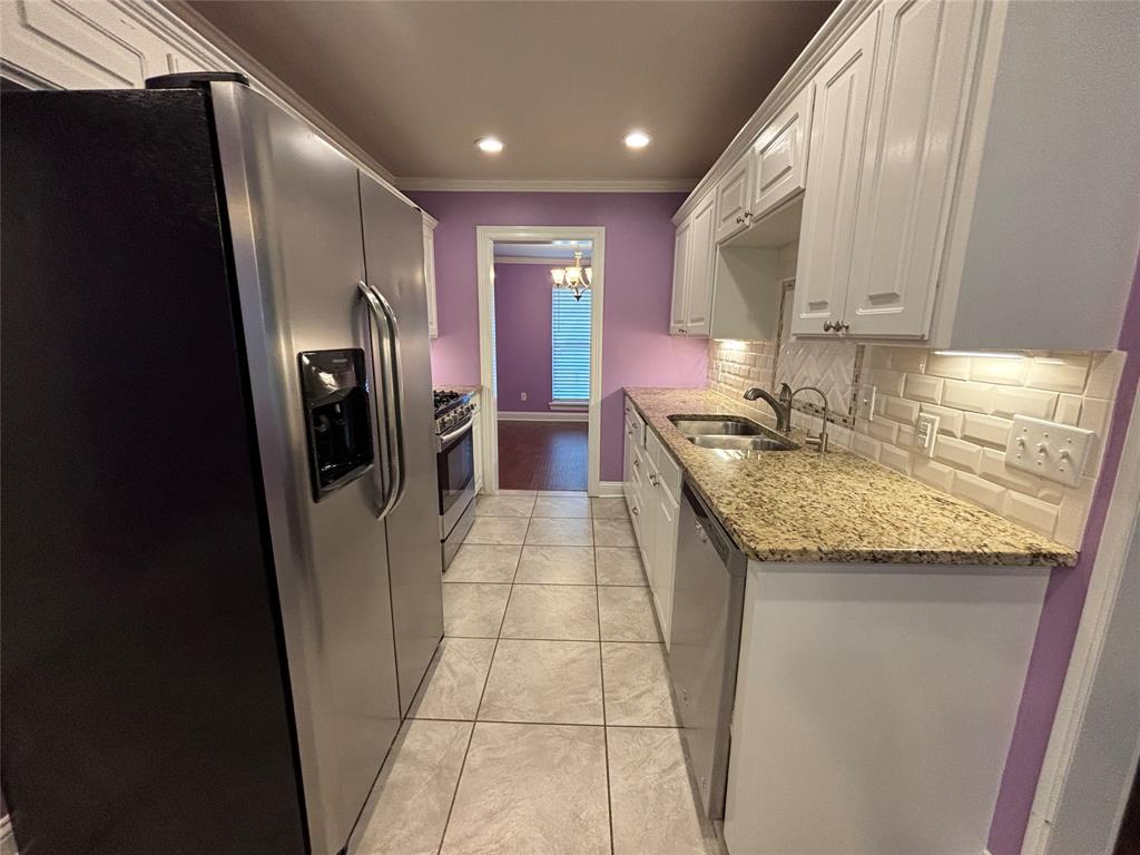 Central Plaza Sub - Residential Lease