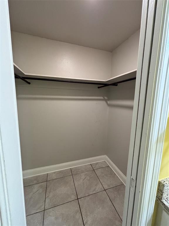 Central Plaza Sub - Residential Lease