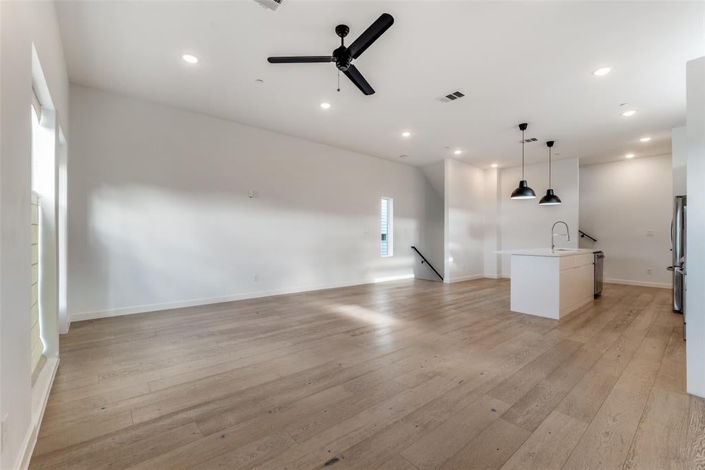 1505 N Garrett Avenue 105