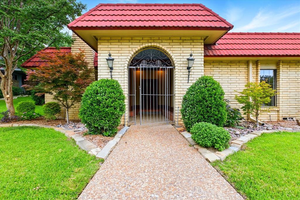 400 Balboa Court