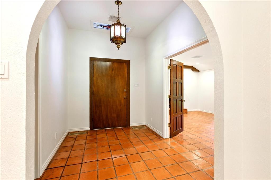 400 Balboa Court