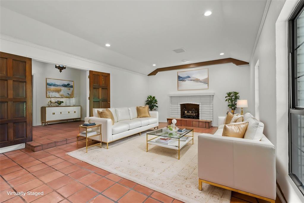 400 Balboa Court