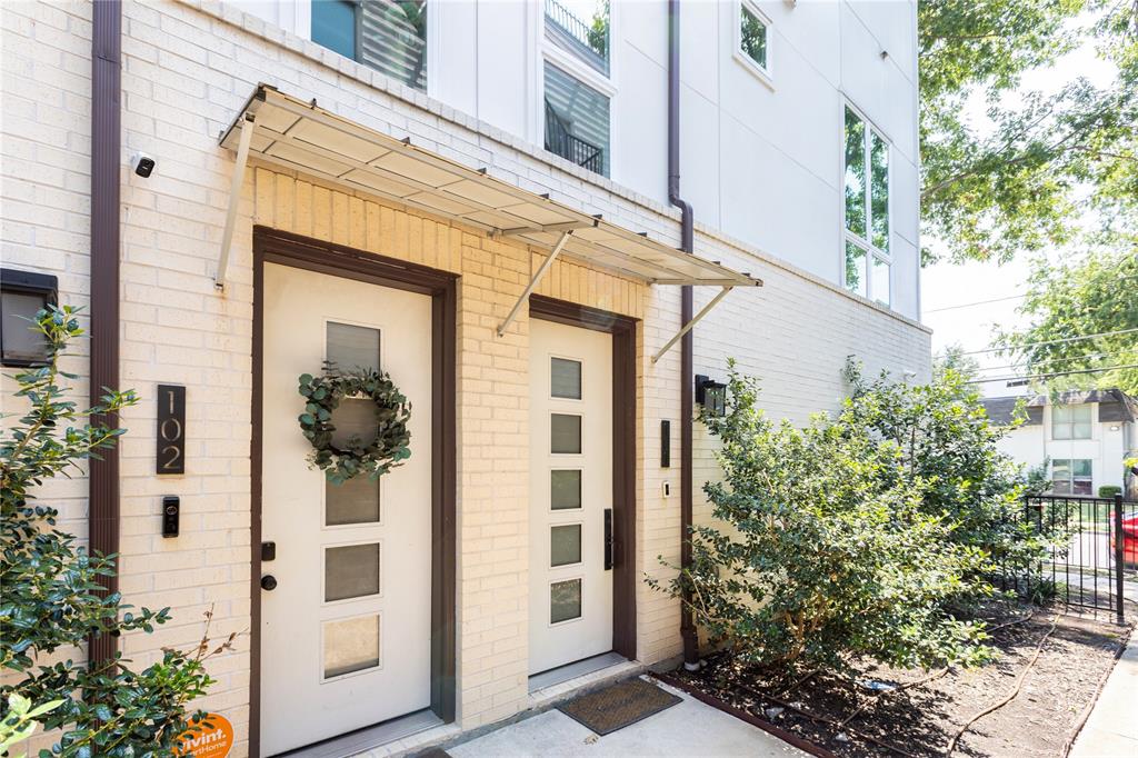 2016 N Fitzhugh Avenue 101