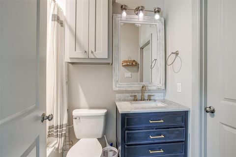 Tiny photo for 2539 Mccart Avenue, Fort Worth, TX 76110 (MLS # 21005278)