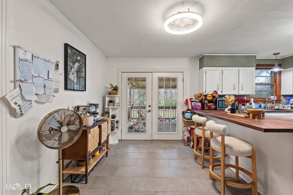 305 Greenwood Street