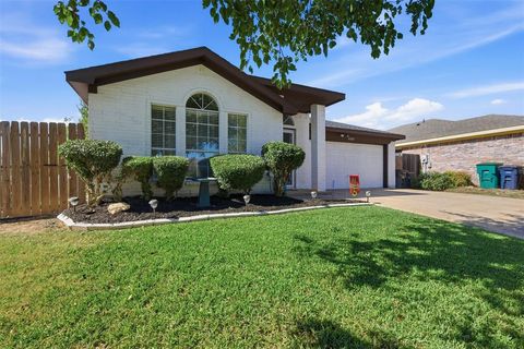 Tiny photo for 8105 Cannonwood Drive, Fort Worth, TX 76137 (MLS # 21100617)