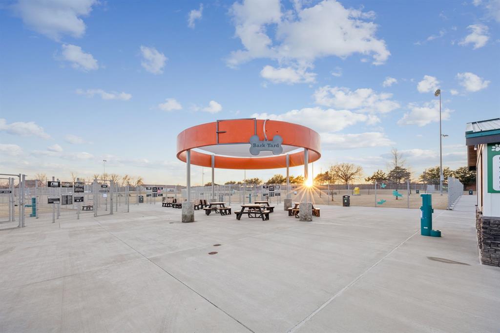 Hillside Village 3 - Residential