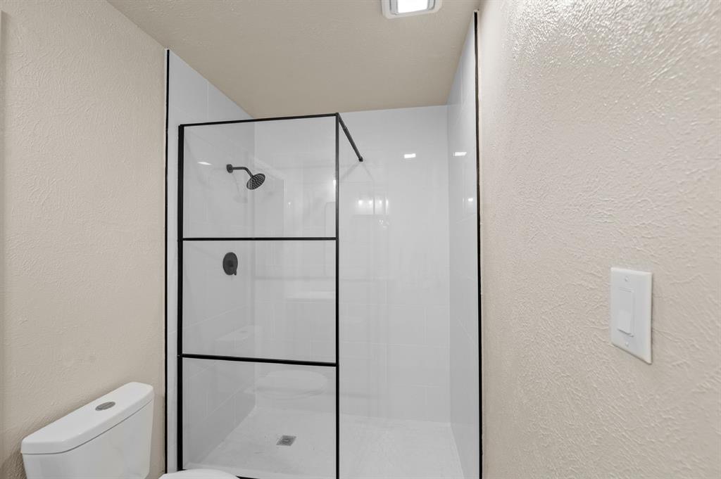 Lake Brenda - Residential