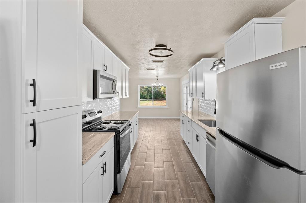 Lake Brenda - Residential