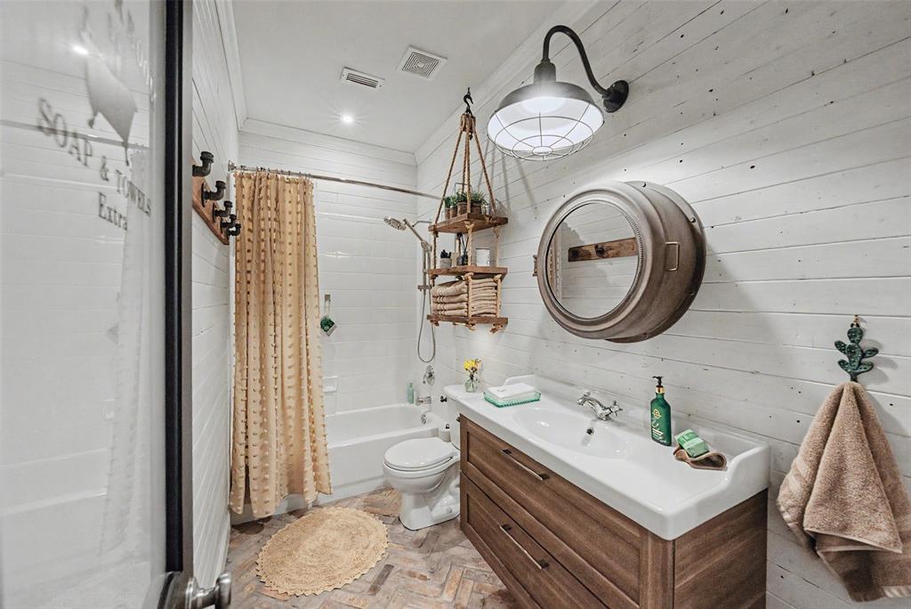12109 Copper Creek Drive