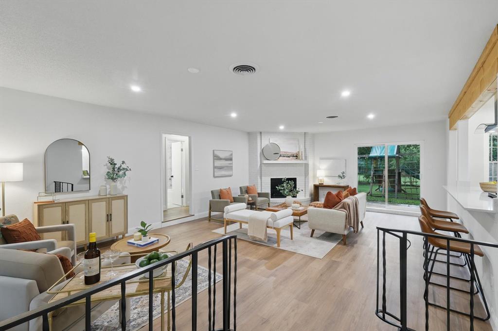 6304 Circleview Drive
