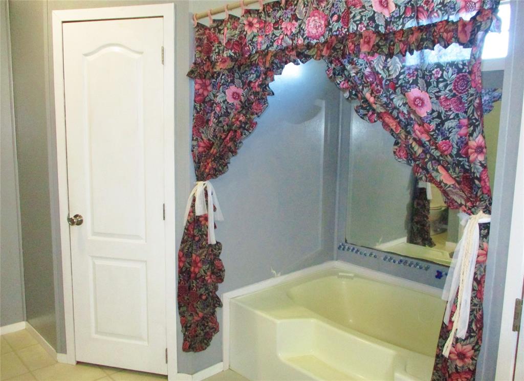 L Lloyd - Residential