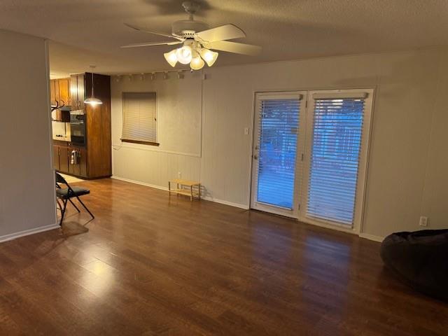 BELL MANOR - Residential