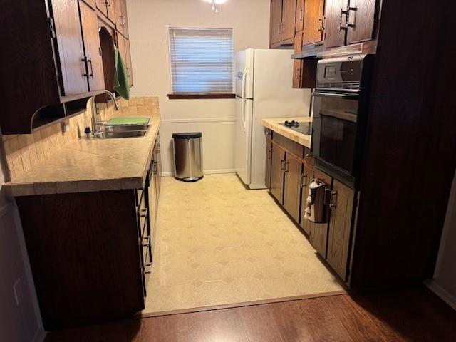 BELL MANOR - Residential