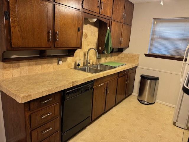 BELL MANOR - Residential