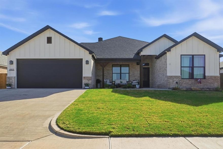 Meticulously maintained and spacious 4 bed, 3 bath home in a premier Wylie ISD neighborhood. Located in The Harvest subdivision on an ideal lot with no rear neighbor. The Harvest is in walking distance to Wylie's newest Elementary school and includes a neighborhood pool with lazy river. Great curb appeal with landscaped yard and front patio. Front entrance with spacious foyer. Private hallway off foyer has 2 spare bedrooms with shared Jack and Jill bathroom. Foyer leads to Open living, dining, and kitchen spacious. Great kitchen with quartz countertops, large island with bar, gas cooktop, wall oven, and walk-in pantry. Bonus Flex room (2nd living-formal dining) room off of kitchen. Separate hallway off living room with guest bathroom and 4th bedroom. Additional private hallway off living room leads to the primary suite. En-suite with dual sinks, soaking rub, tiled shower with seamless glass door and large walk-in closet. Convenient storage mud bench between utility room and garage entrance. Private backyard with no rear neighbor, covered patio, stained fence yard, and sprinkler system.